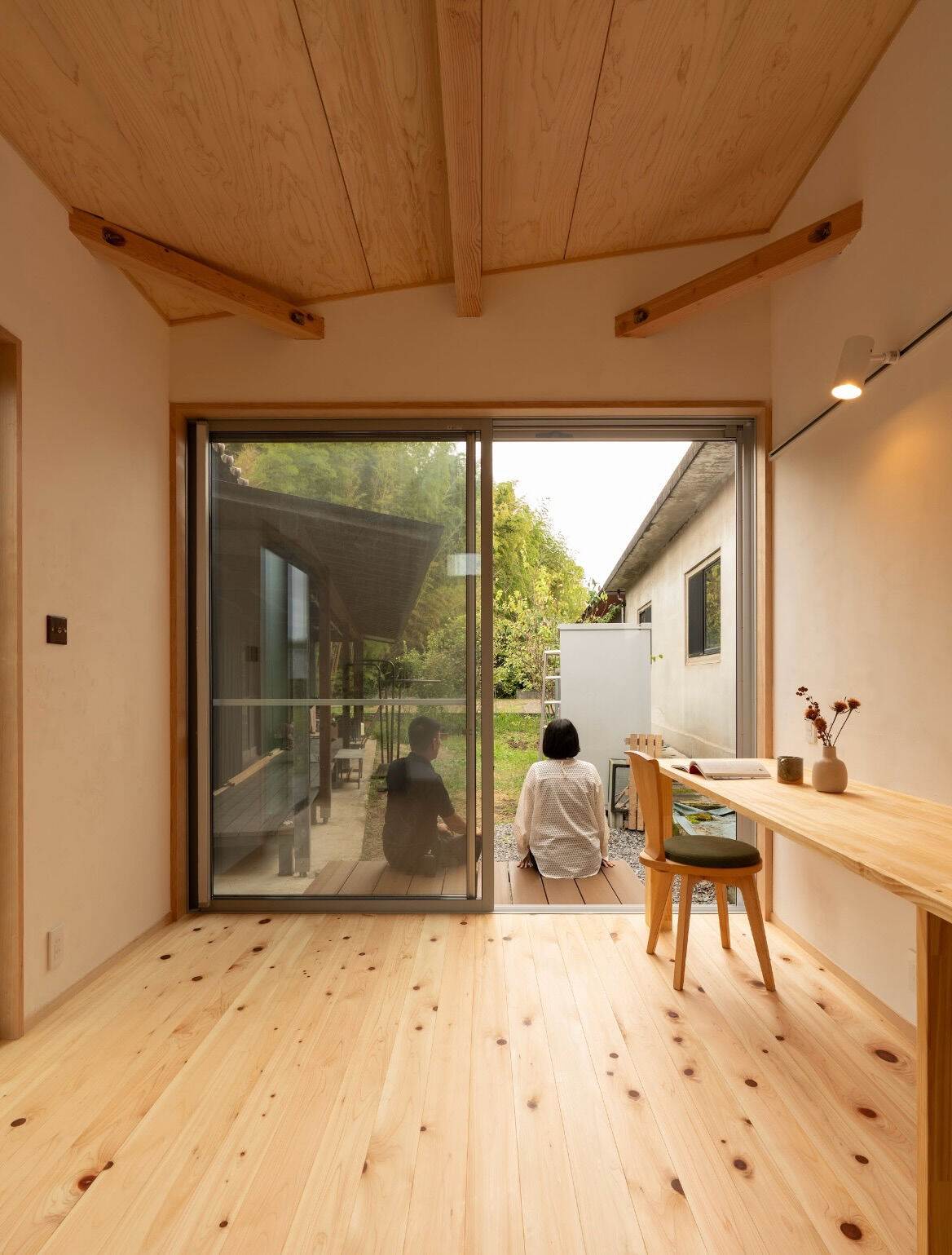 @hutte_koya  庭に小屋のある暮らし