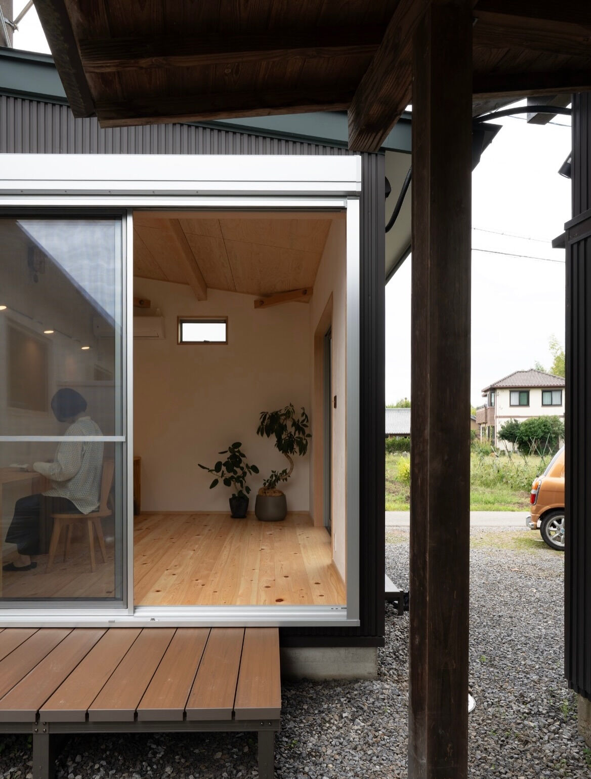 @hutte_koya  庭に小屋のある暮らし