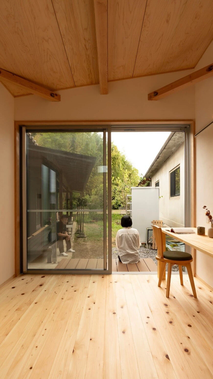 @hutte_koya  庭に小屋のある暮らし